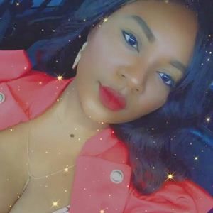 Meet your Posher, Joelle